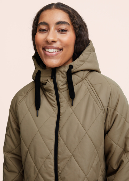 Весенне-осеннее пальто Belis b.young