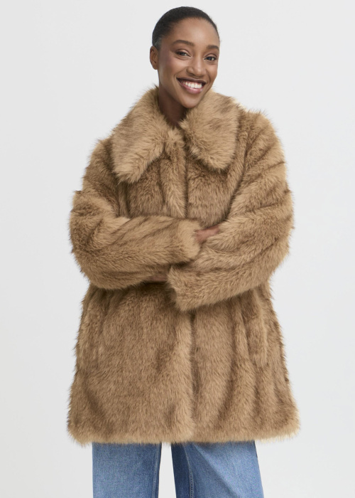 Шуба Akaja b.young