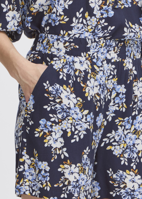 b.young püksid Joella