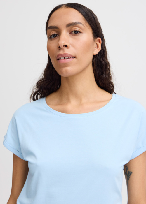 Футболка Pamila b.young