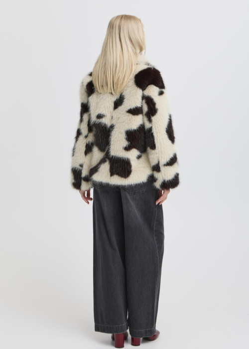 Шуба Bemio b.young