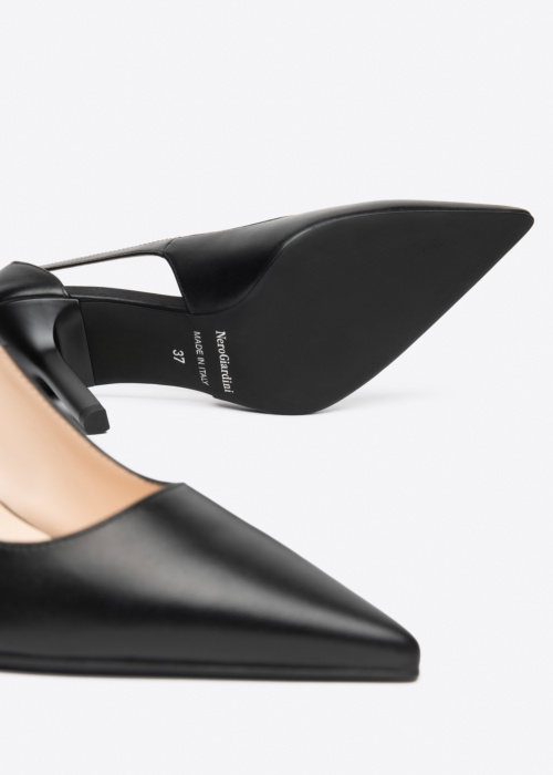 NeroGiardini kinnised kingad