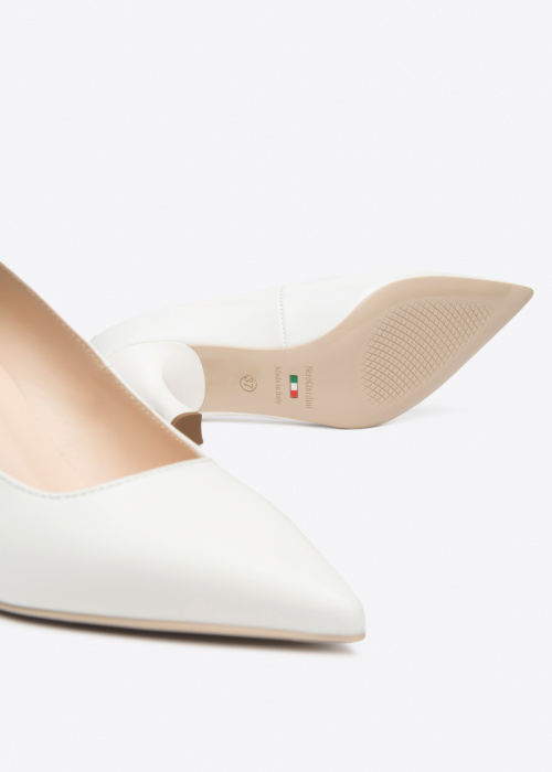 NeroGiardini kinnised kingad