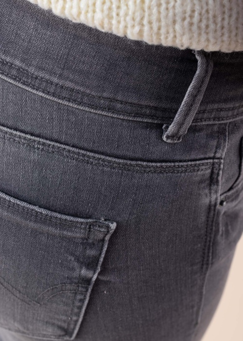 Only teksapüksid Carmen