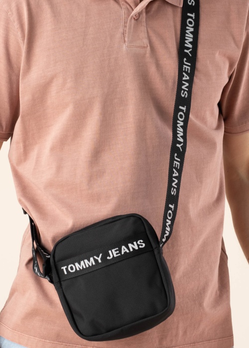 Tommy Jeans õlakott Essential