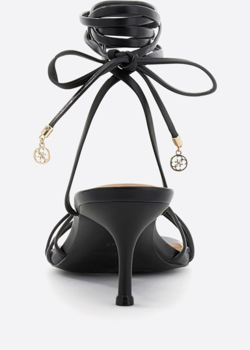 Босоножки Guess