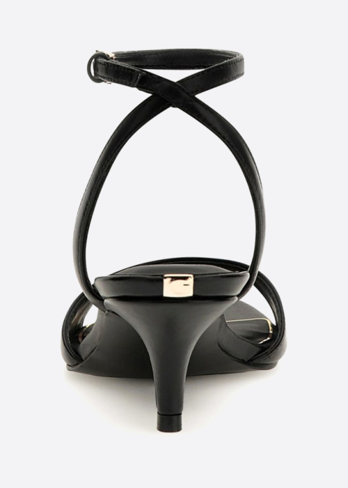 Guess lahtised kingad