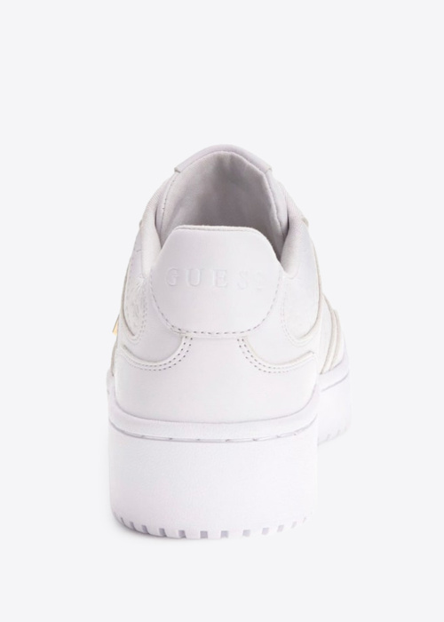 Guess tennised Miram6