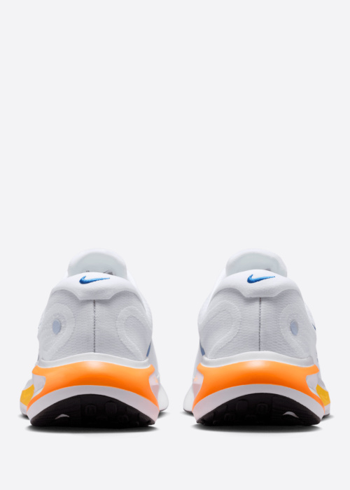 Беговые кроссовки Journey Run Nike
