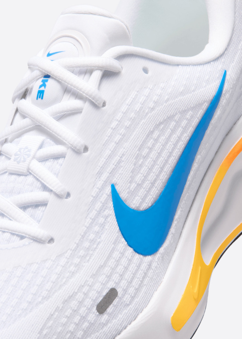 Беговые кроссовки Journey Run Nike