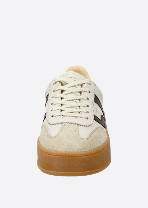 Gant tennised Cuzmani