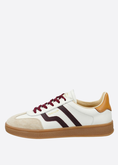 Gant tennised Cuzima