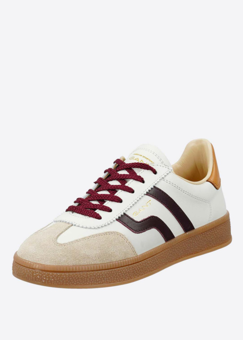 Gant tennised Cuzima