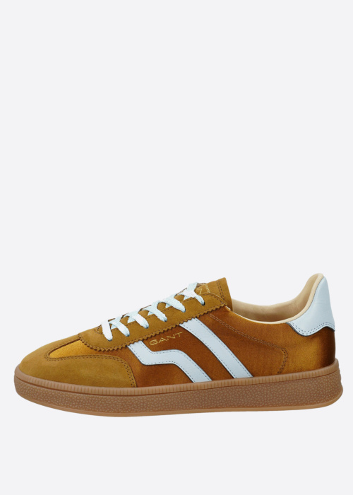 Gant tennised Cuzima