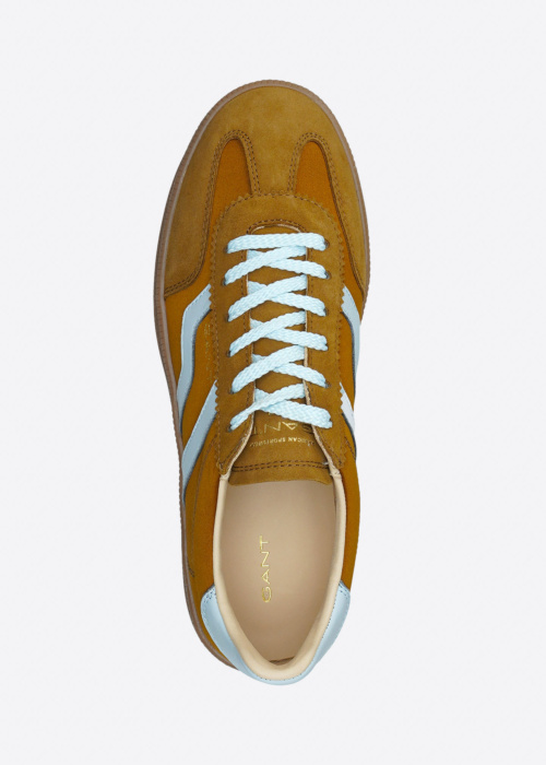 Gant tennised Cuzima