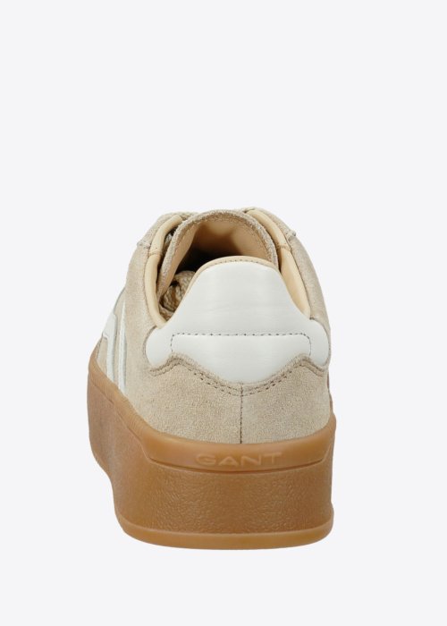 Gant tennised Cuzmani