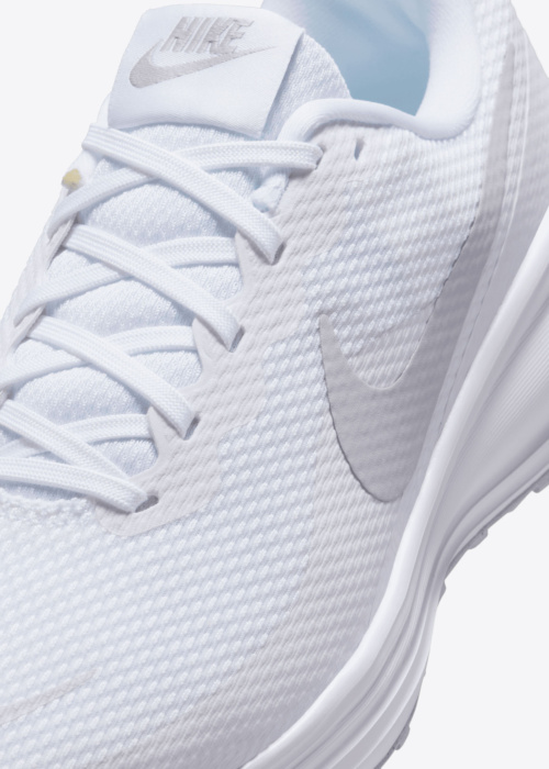 Nike jooksujalatsid Revolution 8