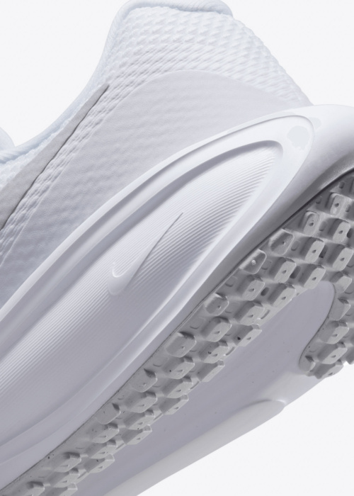 Nike jooksujalatsid Revolution 8