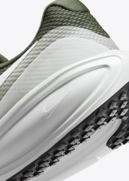 Nike jooksujalatsid Revolution 8