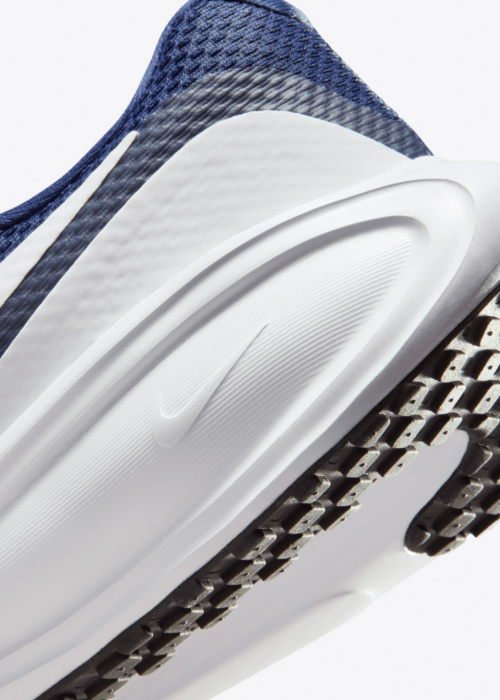 Nike jooksujalatsid Revolution 8