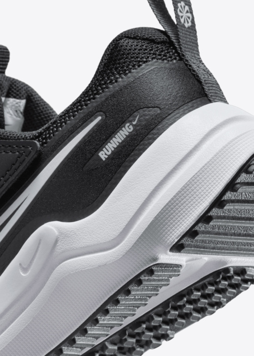 Nike jooksujalatsid Cosmic Runner Ps