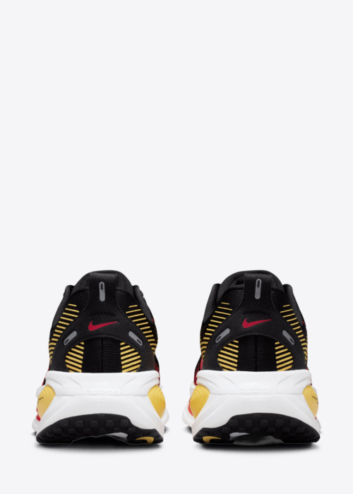 Nike jooksujalatsid Vomero 18