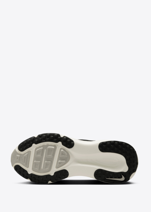 Беговые кроссовки Vomero 18 Nike