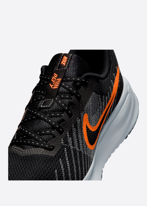 Беговые кроссовки Run Defy Nike