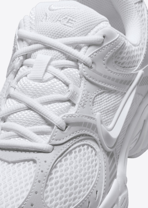 Nike vabaajajalatsid V5 Rnr