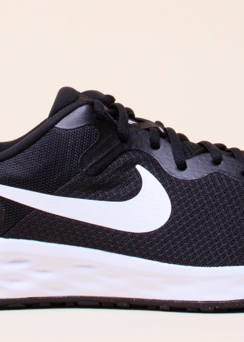 Беговые кроссовки Revolution 6 Nike