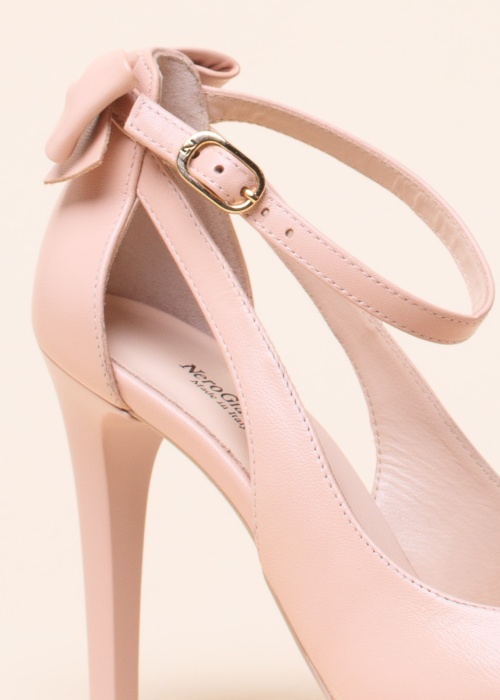 NeroGiardini kinnised kingad