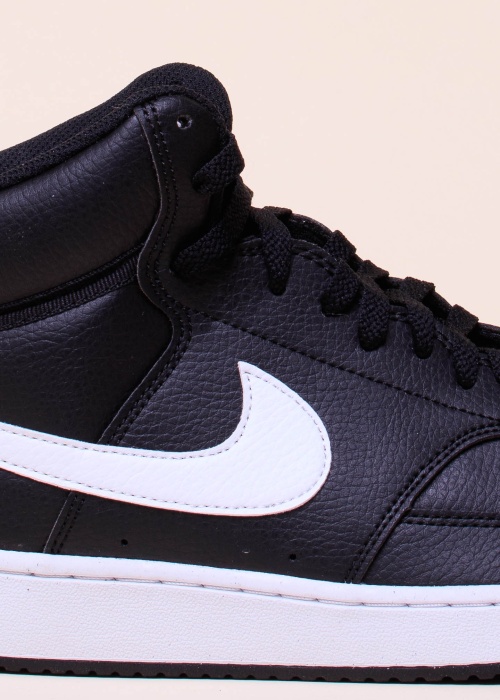 Nike tennised Court Vision