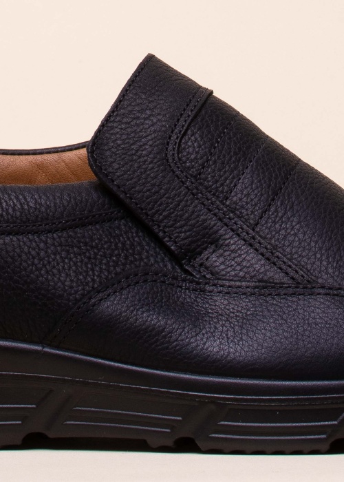 Jomos kinnised kingad