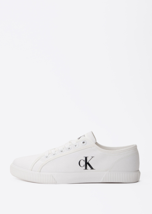 Calvin Klein tennised