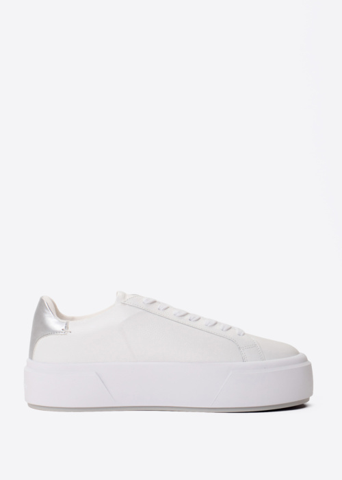 Calvin Klein tennised