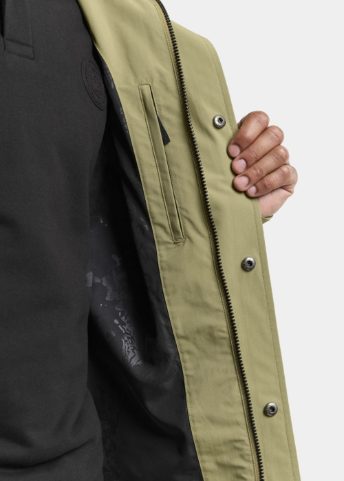 Didriksons kevad-sügisjope Logan