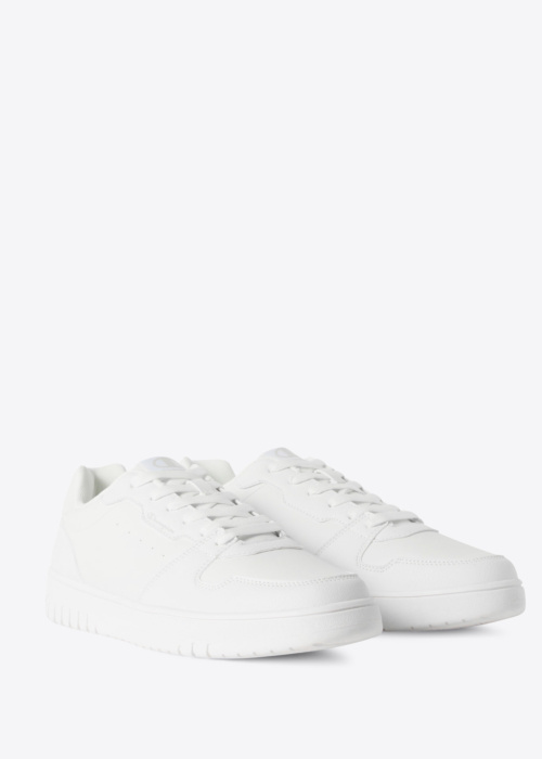 Champion tennised Cly Nwm