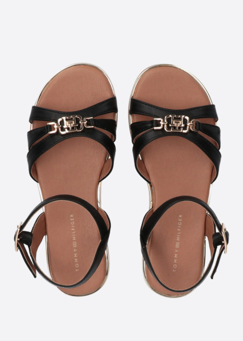 Tommy Hilfiger kingad Mary