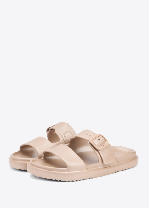 Tommy Hilfiger basseiniplätud