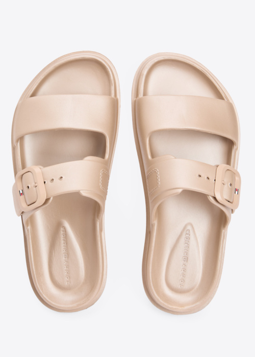 Tommy Hilfiger basseiniplätud