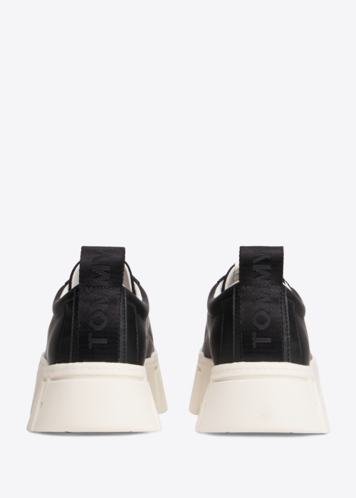 Tommy Jeans tennised