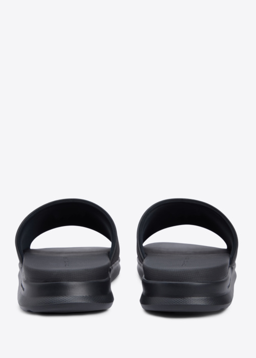 Tommy Hilfiger basseiniplätud