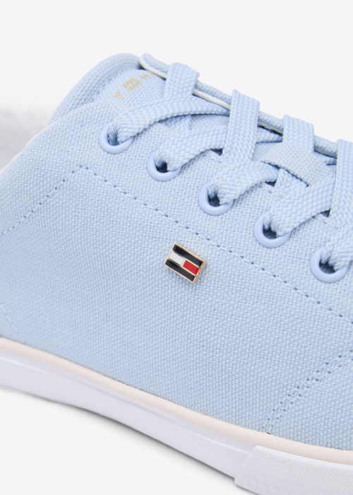 Tommy Hilfiger tennised