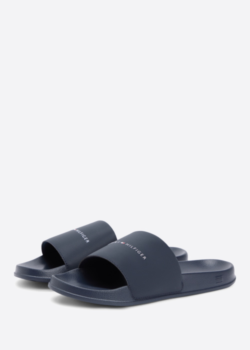 Tommy Hilfiger basseiniplätud