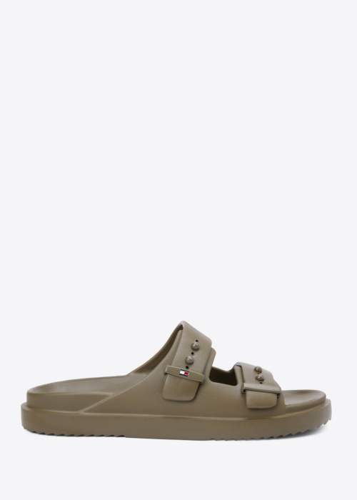 Tommy Hilfiger basseiniplätud