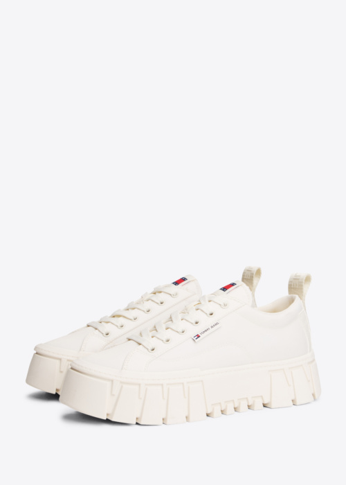 Tommy Jeans tennised