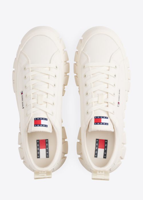 Tommy Jeans tennised