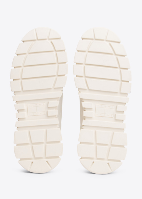 Tommy Jeans tennised