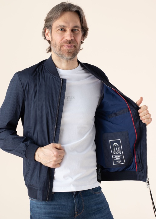 Весенне-осенняя куртка Guess