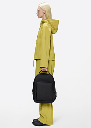 Rains seljakott Book Daypack W3